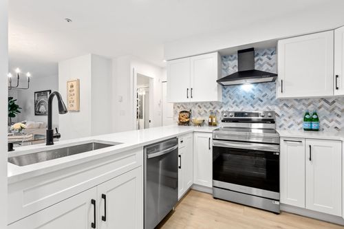 203-1570 Prairie Ave, Port Coquitlam, BC, V3B1T4 | Card Image