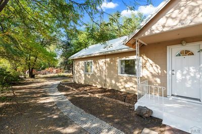 1005 N 9th St, House other with 3 bedrooms, 1 bathrooms and 1 parking in Canon City CO | Image 2