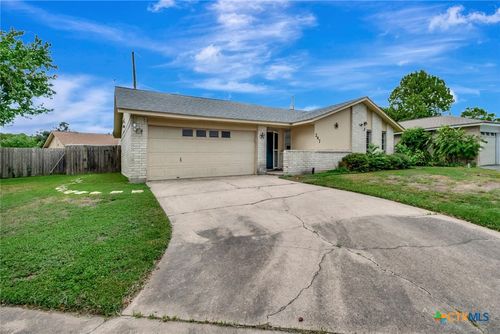 247 Goldenrod Ave, Victoria, TX, 77904-2525 | Card Image