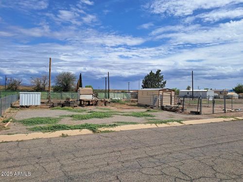 10649009a-213 E Yuma St, Huachuca City, AZ, 85616-9722 | Card Image