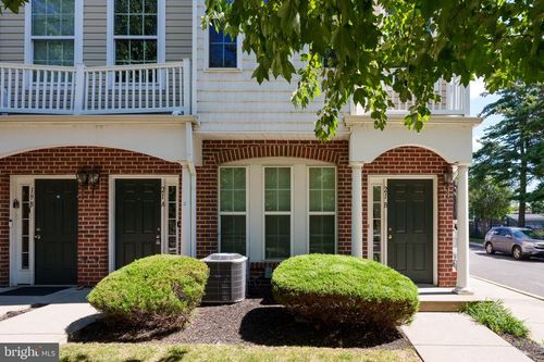 21 Iron Works Way, TRENTON, NJ, 08611 | Card Image