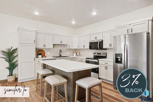 6205 S Ruby Jean Pl, Sioux Falls, SD, 57108-3484 | Card Image