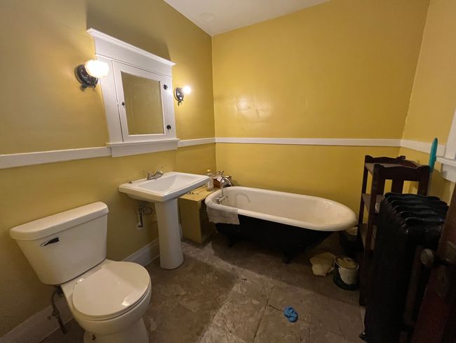 446 - 444-446 N View St, Home with 4 bedrooms, 2 bathrooms and 2 parking in Aurora IL | Image 14