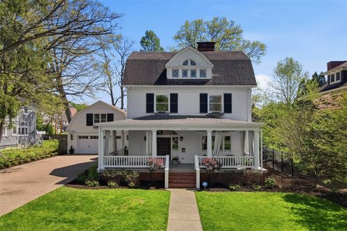 622 Grove St, Sewickley, PA, 15143-1235 | Card Image