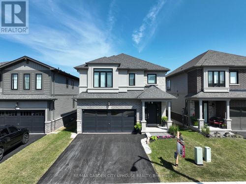 111 Starfire Cres, Stoney Creek, ON, L8E0K9 | Card Image