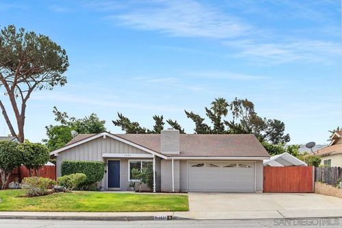 1531 Oak Hill Dr, Escondido, CA, 92027 | Card Image