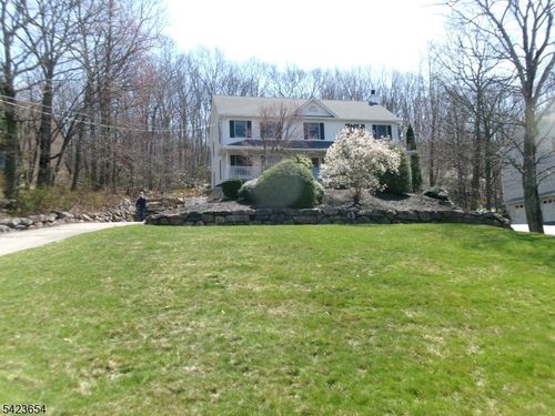 144 Notch Rd, Oak Ridge, NJ, 07438-8863 | Card Image