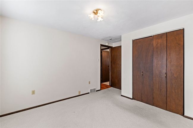 461 Willow St, House other with 3 bedrooms, 3 bathrooms and 2 parking in Springdale PA | Image 16