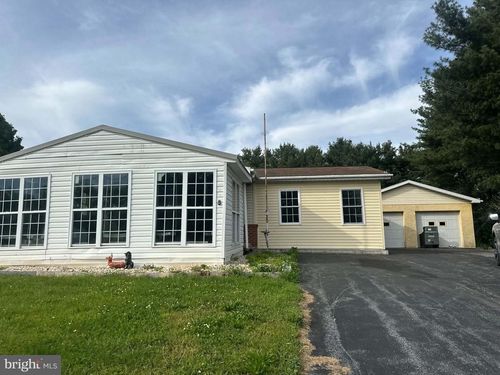 805 Baltimore Rd, SHIPPENSBURG, PA, 17257-9483 | Card Image