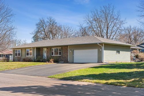 30825 Belair Dr, Lindstrom, MN, 55045-9477 | Card Image