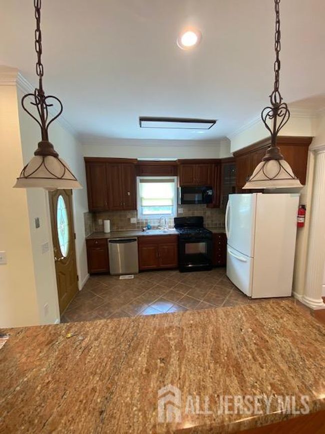 68 Wilmot St, House other with 3 bedrooms, 3 bathrooms and null parking in East Brunswick NJ | Image 12