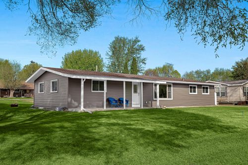 S2946 Indian Creek Rd, Fountain City, WI, 54629-7808 | Card Image