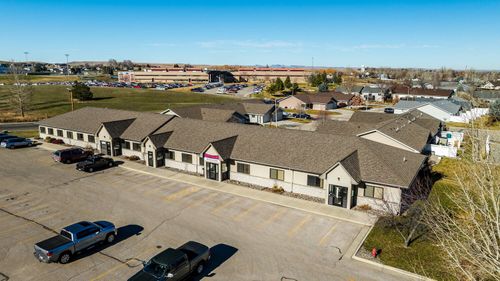 b-c-d-909 Long Dr, Sheridan, WY, 82801-3282 | Card Image
