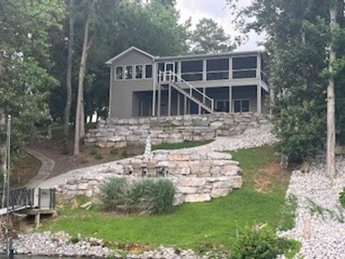382 Bell Memorial Dr, Estill Springs, TN, 37330-4332 | Card Image