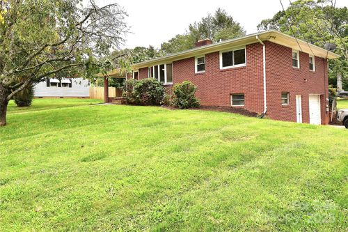 20 Sand Hill School Rd, Asheville, NC, 28806-1021 | Card Image