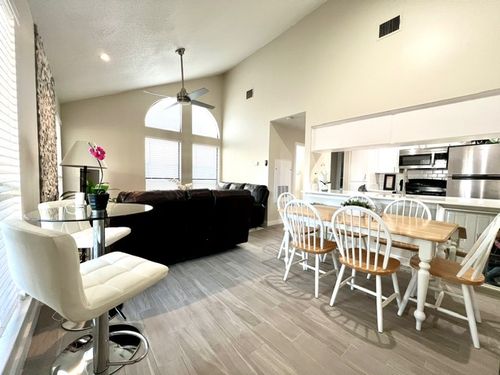 311-2902 Cole St, Austin, TX, 78705-3448 | Card Image