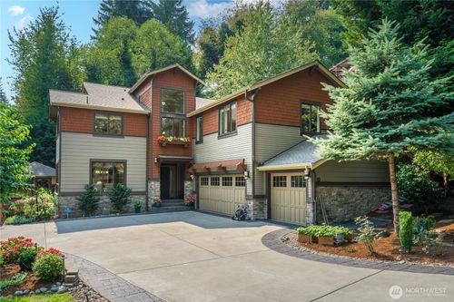 15511 Se 16th St, Bellevue, WA, 98007-5900 | Card Image
