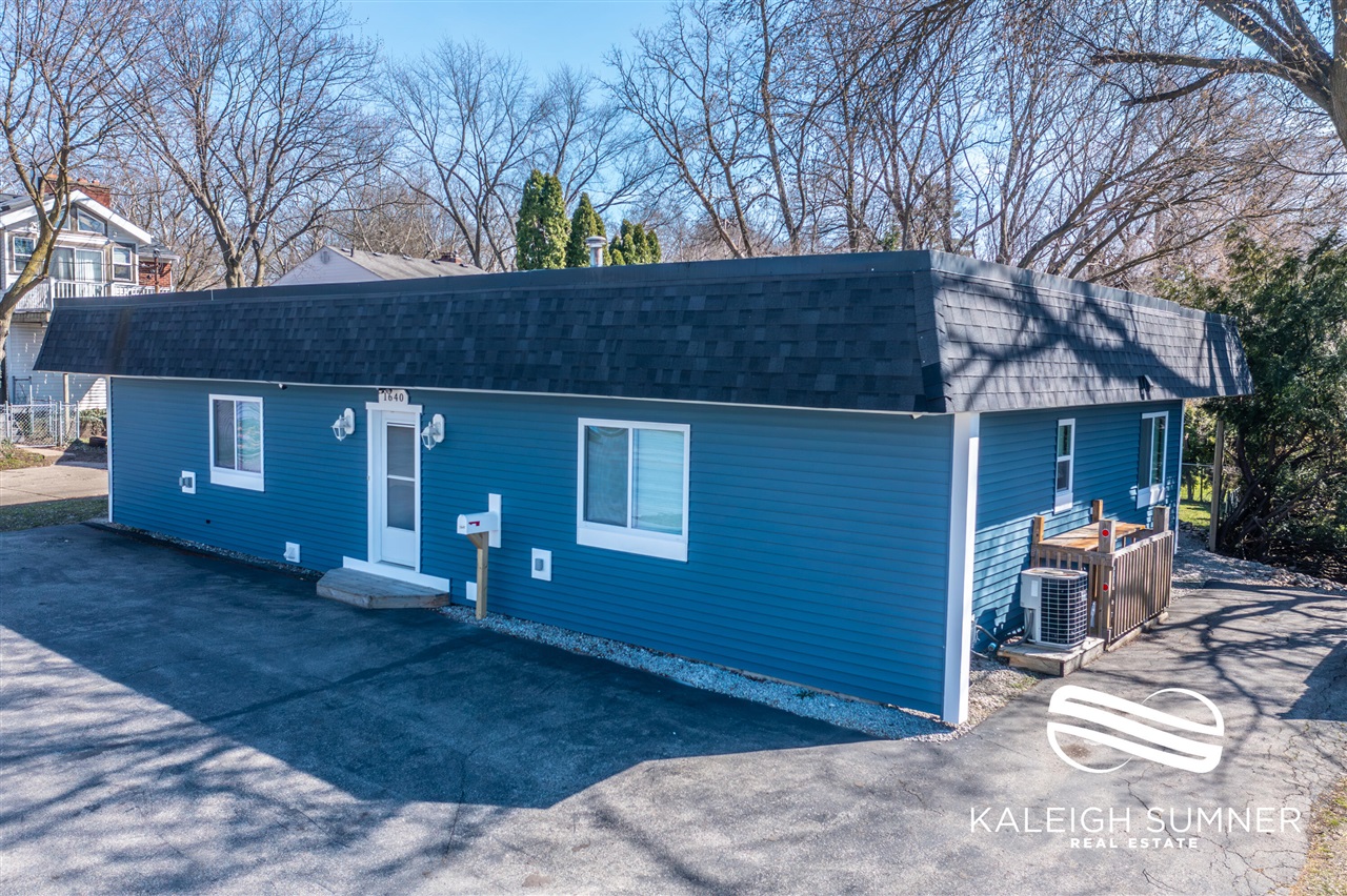 Michigan St, Grand Rapids, MI 49503