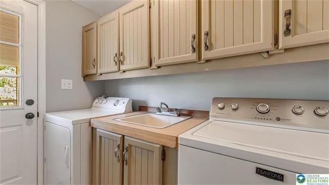 Laundry Room | Image 21