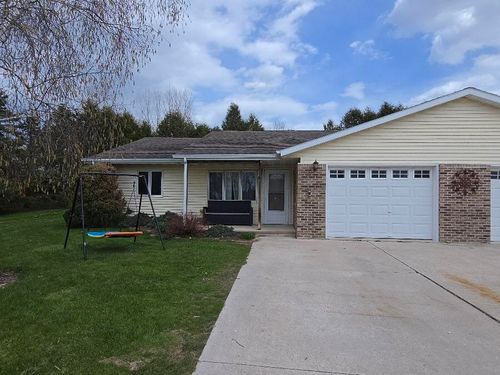 1002 Chrysler Dr, Mishicot, WI, 54228-9207 | Card Image
