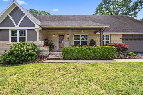 1109 E Glenn Lane, Fayetteville, AR, 72703 | Card Image