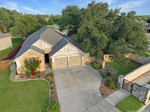 101 Boulder Crk, Boerne, TX, 78006-2887 | Card Image
