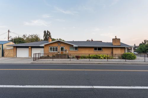 531 W Buckeye Ave, Spokane, WA, 99205-3203 | Card Image