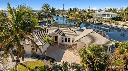 985 Oyster Ct, SANIBEL, FL, 33957-4912 | Card Image