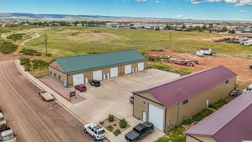 820 Plaza Ln, LARAMIE, WY, 82070-8847 | Card Image