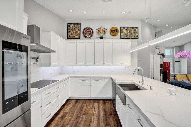 730 Bayside Ln, House other with 4 bedrooms, 3 bathrooms and null parking in Weston FL | Image 25