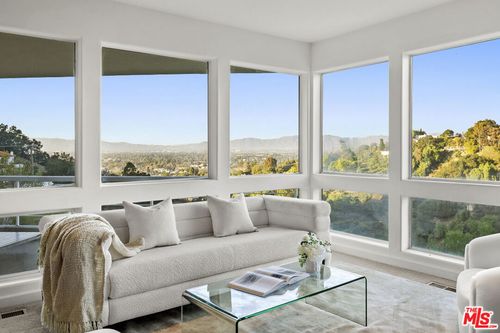 3670 Avenida Del Sol, Studio City, CA, 91604-4020 | Card Image