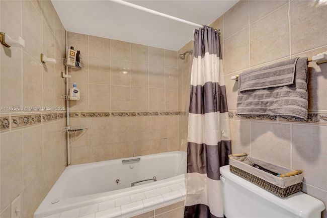APT-304 - 1911 Sabal Palm Dr, Condo with 2 bedrooms, 2 bathrooms and null parking in Davie FL | Image 25