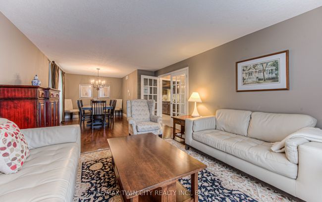 124 Rose Bridge Cres, House other with 2 bedrooms, 3 bathrooms and 2 parking in Cambridge ON | Image 11