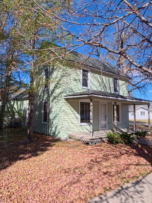 409 4th St, Silver Creek, NE, 68663-2811 | Card Image