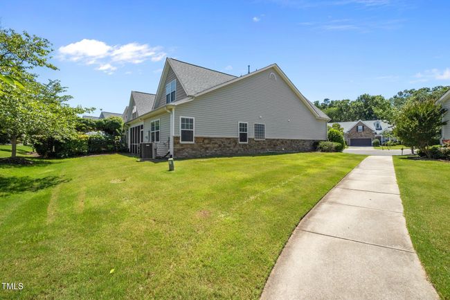 Exterior Back | Image 37