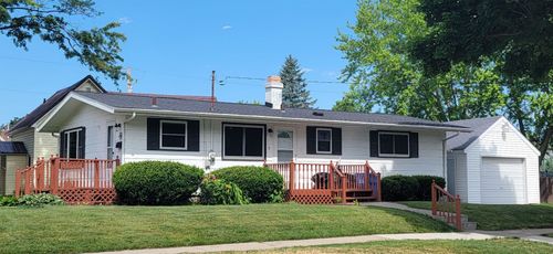 623 2nd St, Baraboo, WI, 53913-2355 | Card Image