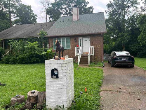 266 New Sawyer Brown Rd, Nashville, TN, 37221-1522 | Card Image