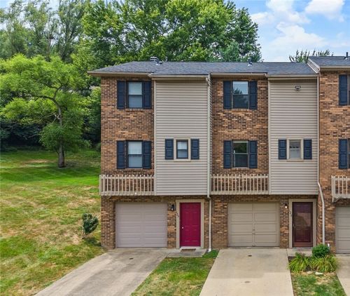 128 Forest Dr, Seven Fields, PA, 16046-7804 | Card Image