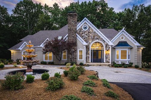 250 W Laurel Ave, Mcminnville, TN, 37110-3657 | Card Image