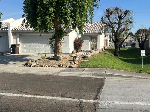 10706 E 35th Pl, Yuma, AZ, 85365-6864 | Card Image