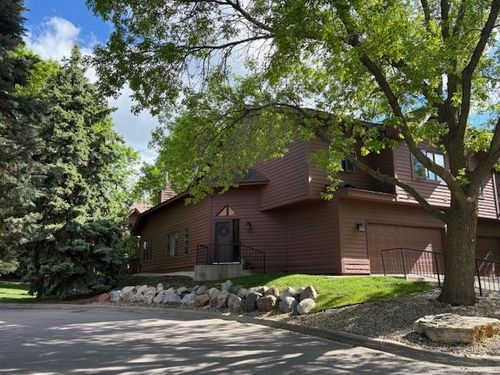 12572 Parkwood Dr, Burnsville, MN, 55337-6808 | Card Image