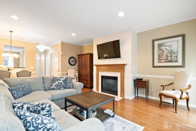 2743 - 4 Sandra Ct, Townhouse with 2 bedrooms, 4 bathrooms and null parking in Old Bridge NJ | Image 6