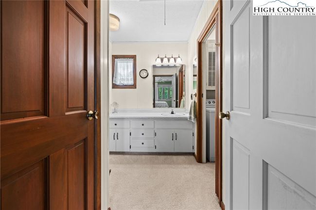 Primary Bath. | Image 9