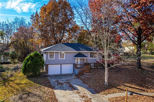 1205 Se 5th St, Lee's Summit, MO, 64063-3311 | Card Image