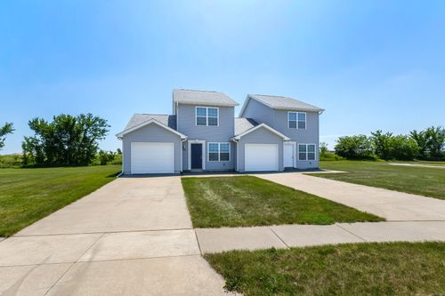520 Prairie Meadow Dr, Blue Grass, IA, 52726-8505 | Card Image