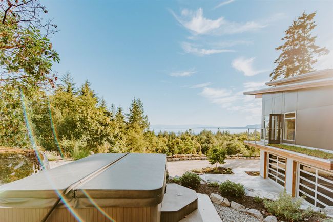 10710 Wood Bay Heights Road, House other with 4 bedrooms, 3 bathrooms and 6 parking in Halfmoon Bay BC | Image 35