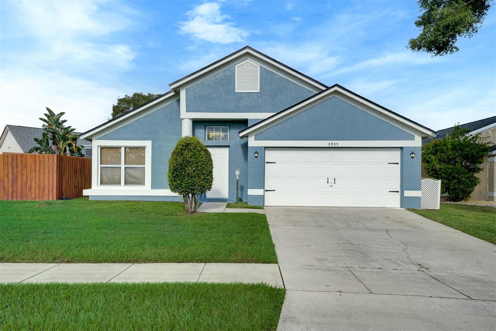 Dickens Cir, Kissimmee, FL 34747