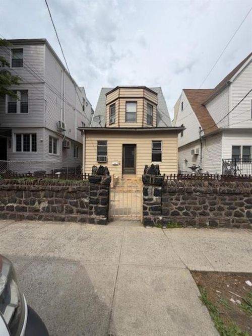 1209 37th Street, Brooklyn, NY, 11218 | Card Image