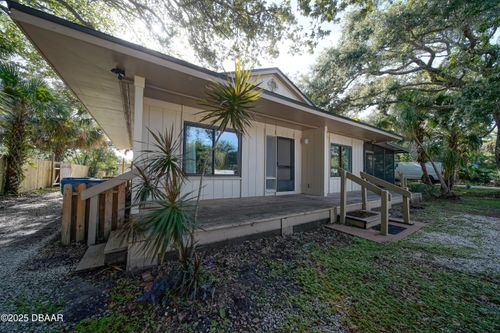 4438 Saxon Dr, New Smyrna Beach, FL, 32169-4135 | Card Image