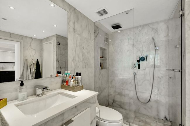 APT-220 - 401 Ocean Dr, Condo with 1 bedrooms, 1 bathrooms and null parking in Miami Beach FL | Image 13